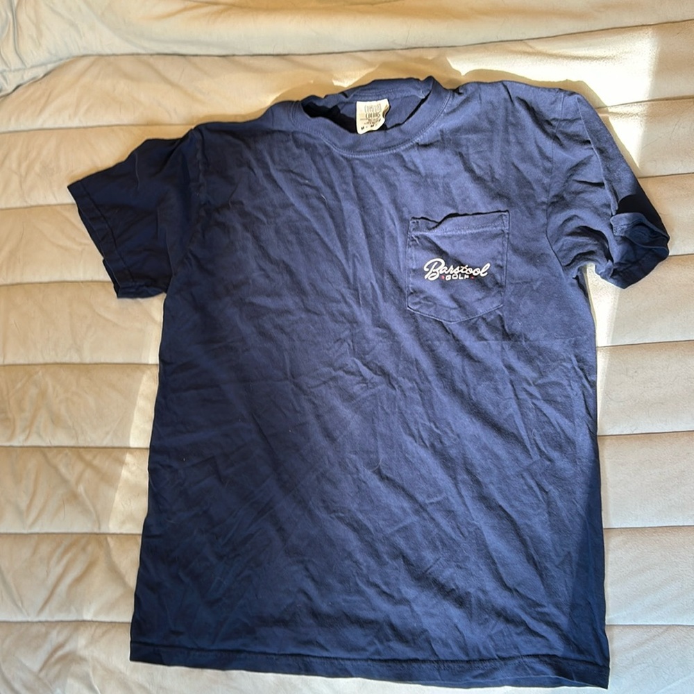 Men’s Barstool Golf T-shirt size: medium